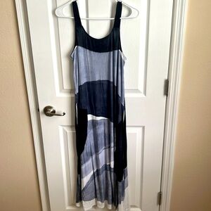Simply Vera by Vera Wang size medium t-shirt dress‎